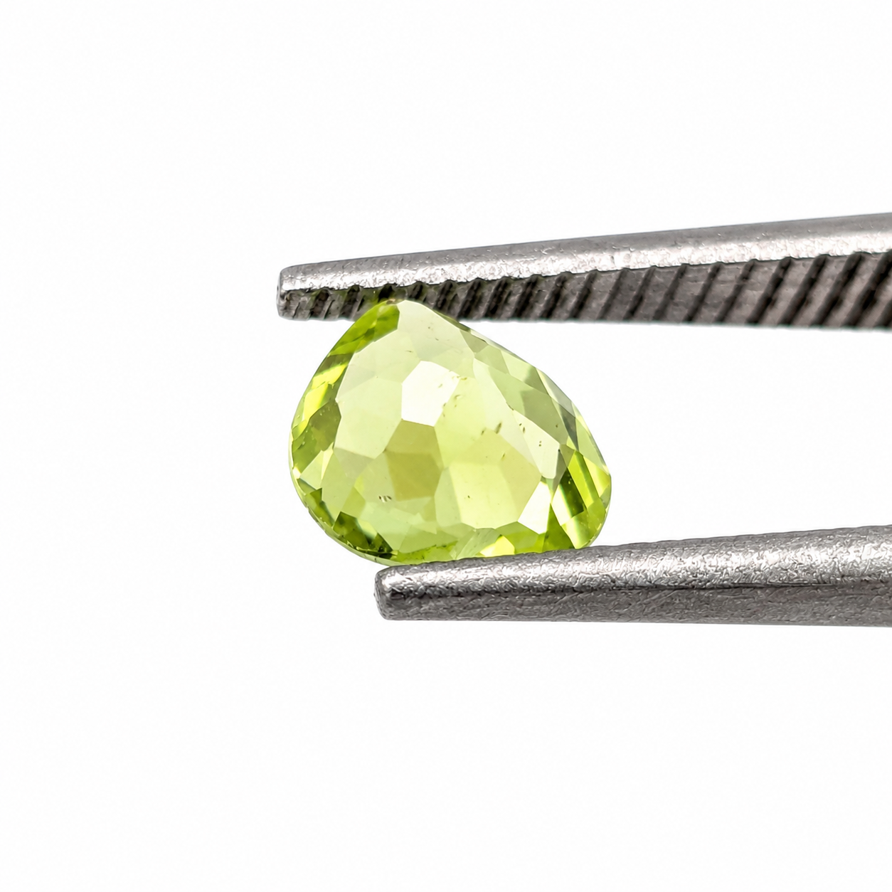 Peridoto Facetado Corazón 5 mm