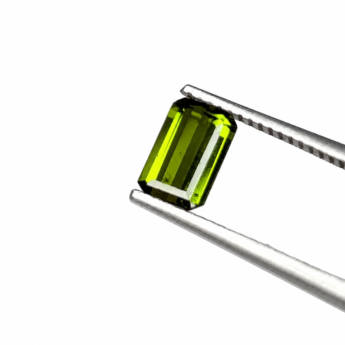 Turmalina Verde Facetado Rectangular 4x6 mm