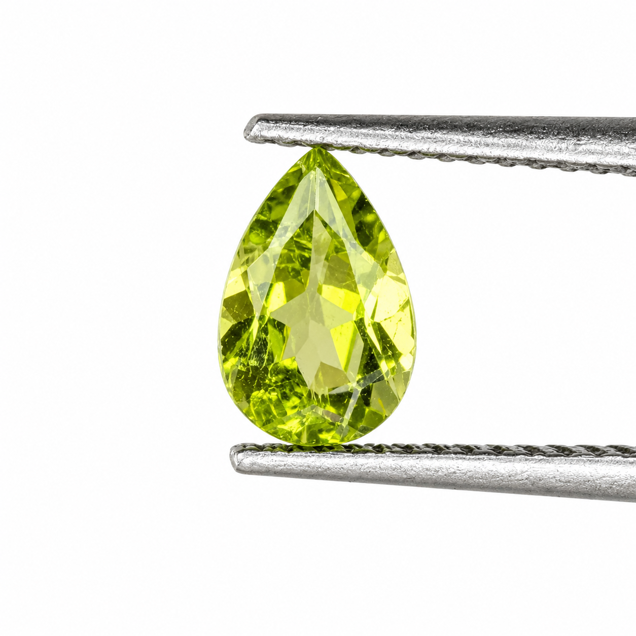 Peridoto Facetado Gota 4 mm x 6 mm