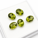 Peridoto Verde Facetado Ovalado 6 mm x 8 mm