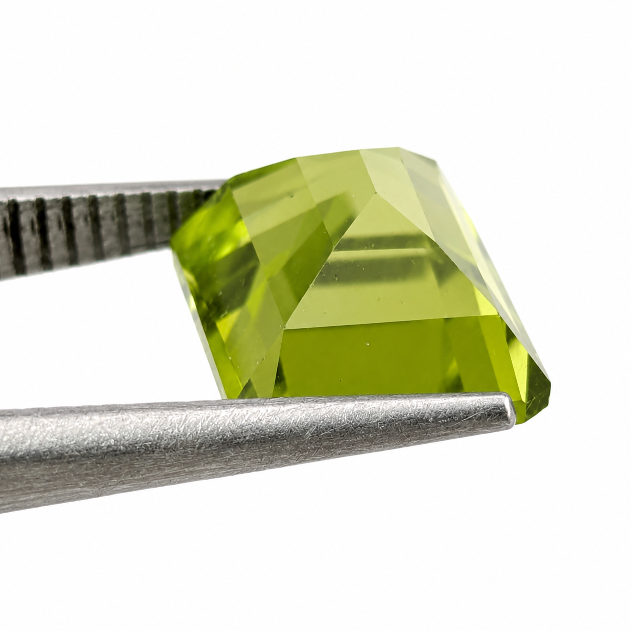 Peridoto 9 mm x 7 mm